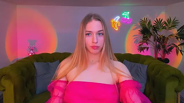 sassy cutie online show from 30, 11, 2025