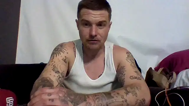 DadDDick925 online show from 4, 2, 2026