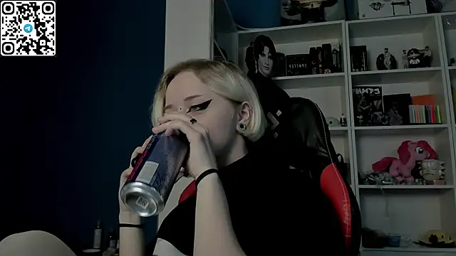 Holy Mistress S online show from 8, 2, 2026