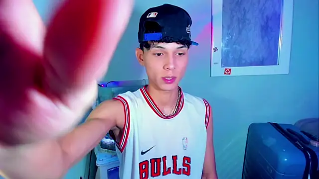 boyswantingplay online show from 23, 2, 2026