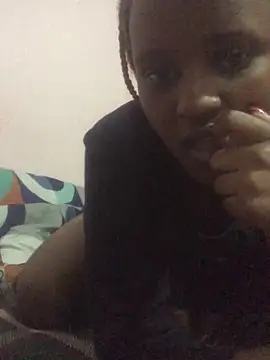 Snapshot of yummy-caramel chatting on 29, 10, 2025 yummy-caramel online show from 29, 10, 2025