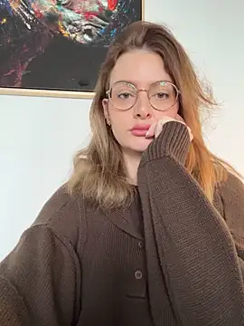 Lovelavender  online show from 18, 5, 2026