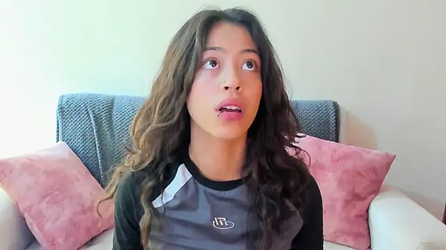 emily jonessxx online show from 21, 11, 2025