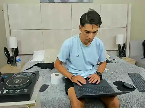 jupiter 333 online show from 1, 12, 2025