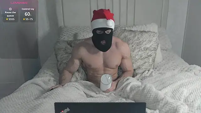 Snapshot of Masked_Bull38_Uk chatting on 23, 12, 2025 Masked Bull38 Uk online show from 23, 12, 2025