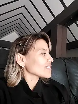 Snapshot of solunasol chatting on 22, 10, 2025 solunasol online show from 22, 10, 2025