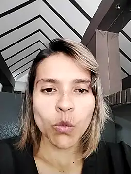 Snapshot of solunasol chatting on 28, 10, 2025 solunasol online show from 28, 10, 2025