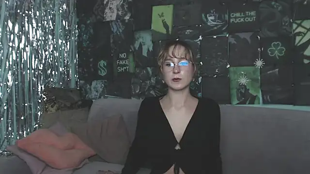 AlishaKellyi online show from 1, 11, 2025