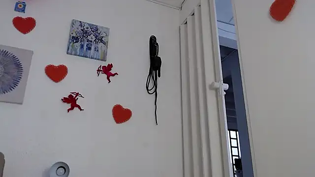 CarolineAikos online show from 19, 2, 2026