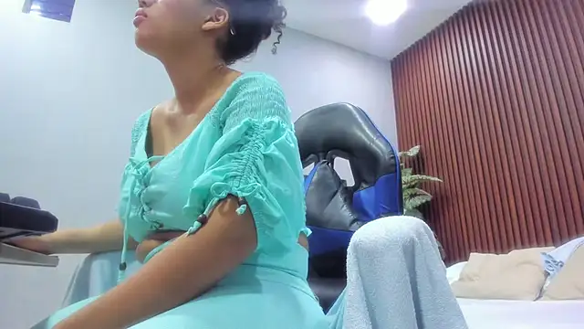 agata18  online show from 4, 4, 2026