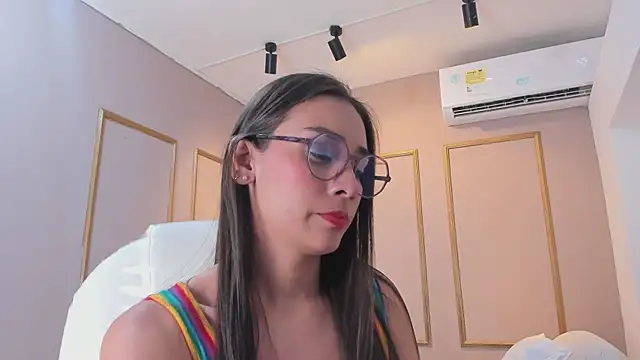 NahimiThompson online show from 5, 2, 2026