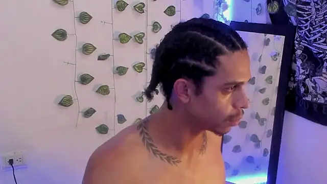 aaron play online show from 8, 11, 2025