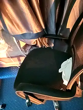 Cherry Le02 online show from 28, 4, 2026