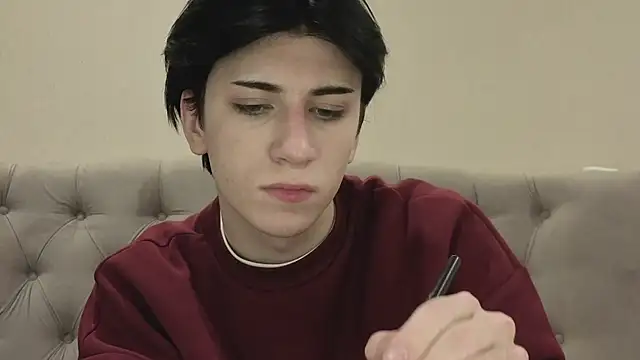 Oliver star boy  online show from 14, 2, 2026