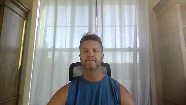 Snapshot of 45andfit1 chatting on 31, 10, 2025 45andfit1 online show from 31, 10, 2025