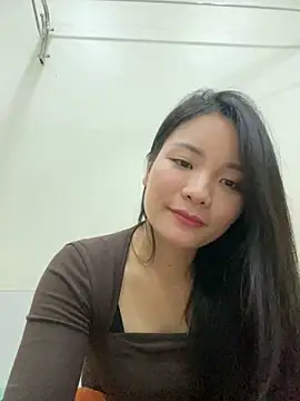 Snapshot of Bee_Yellow00 chatting on 19, 11, 2025 Bee Yellow00 online show from 19, 11, 2025