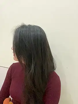 Snapshot of Bee_Yellow00 chatting on 11, 2, 2026 Bee Yellow00 online show from 11, 2, 2026