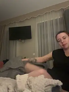 Latexaddictx  online show from 27, 2, 2026