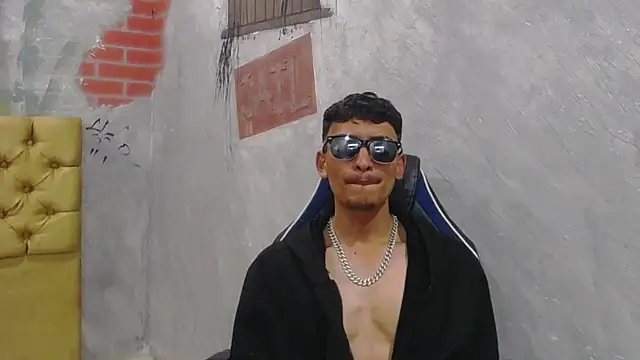 SavageLover  online show from 21, 12, 2025