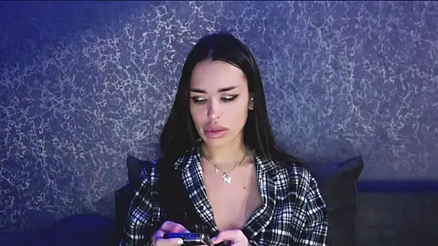 velvetveyraX online show from 9, 1, 2026