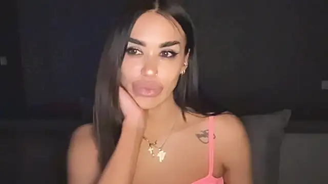 Snapshot of velvetveyraX chatting on 17, 5, 2026 velvetveyraX online show from 17, 5, 2026