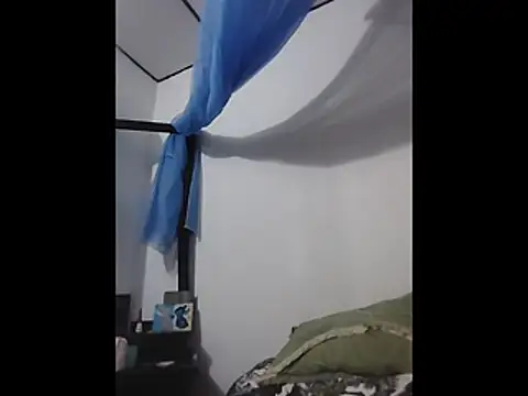 Snapshot of timmmmmbol chatting on 1, 11, 2025 timmmmmbol online show from 1, 11, 2025