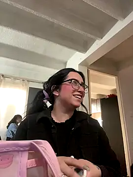 Kloe Novoa online show from 15, 12, 2025