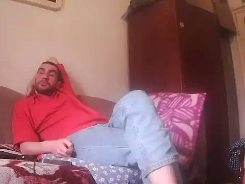 Snapshot of alin42xx chatting on 10, 11, 2025 alin42xx online show from 10, 11, 2025