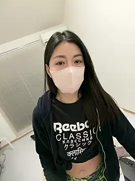 akimix xoxo online show from 3, 3, 2026