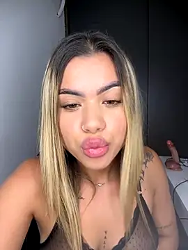 Alanna-foxx online show from 28, 10, 2025