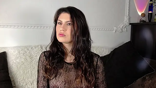 Reirii online show from 6, 11, 2025