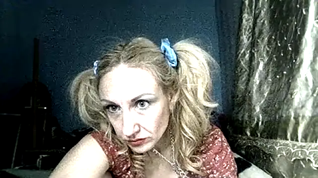 LilaniLoverx online show from 15, 12, 2025