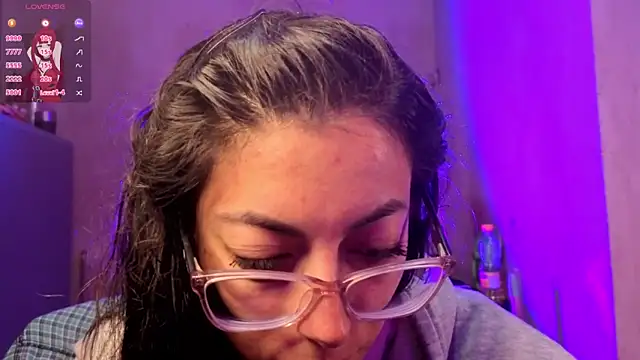 Snapshot of zylla_storn chatting on 18, 7, 2026 zylla storn online show from 18, 7, 2026