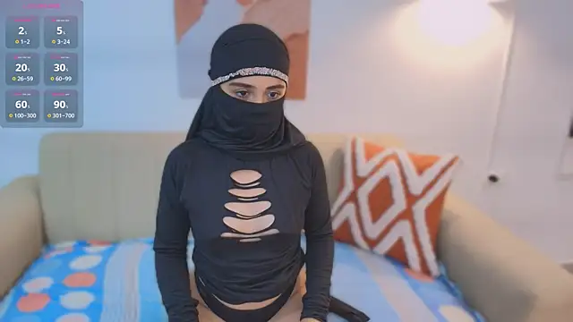 Snapshot of Lailaa_lush chatting on 18, 11, 2025 Lailaa lush online show from 18, 11, 2025