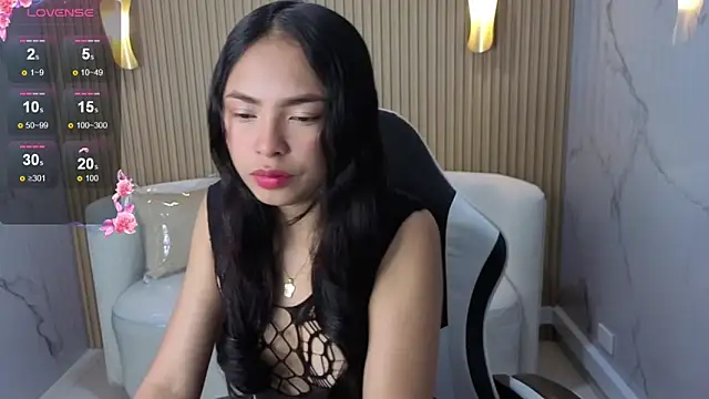 Katte Kloss Tx online show from 25, 10, 2025