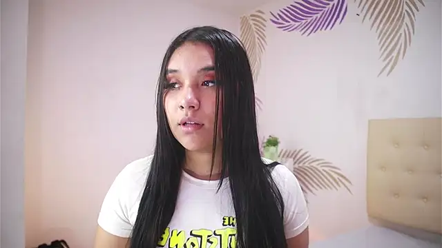 Isabelle Lane online show from 28, 11, 2025