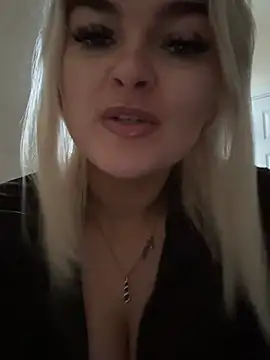 rosie-hipstergal online show from 21, 2, 2026