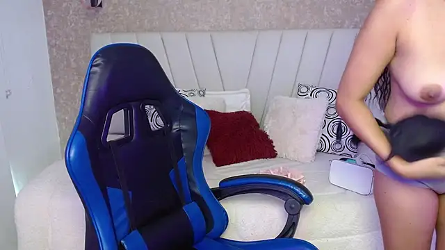 Snapshot of AliceSmity_ chatting on 19, 1, 2026 AliceSmity online show from 19, 1, 2026