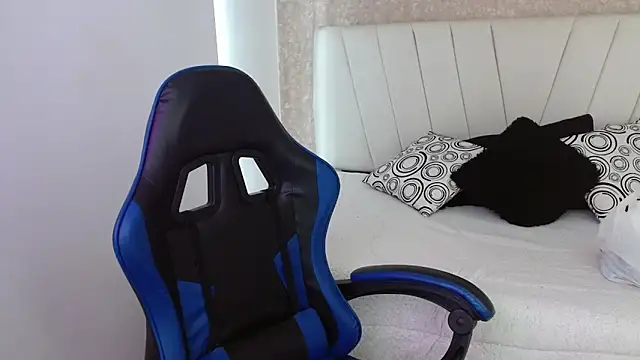 Snapshot of AliceSmity_ chatting on 7, 2, 2026 AliceSmity online show from 7, 2, 2026