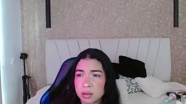 Snapshot of AliceSmity_ chatting on 21, 2, 2026 AliceSmity online show from 21, 2, 2026