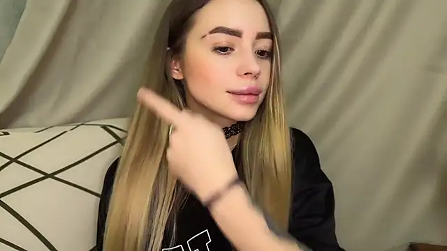 Snapshot of stellarblush chatting on 9, 11, 2025 stellarblush online show from 9, 11, 2025