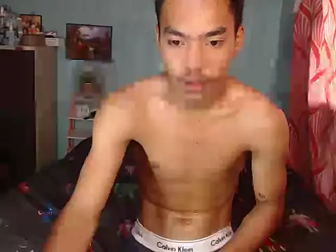 slimraz02 online show from 13, 4, 2026