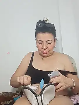 laliItaclark online show from 30, 5, 2026