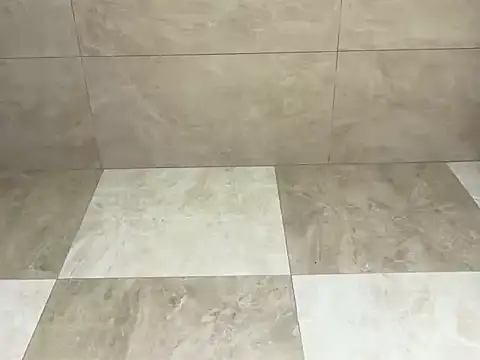 BrunoTwinkXXL online show from 3, 12, 2025