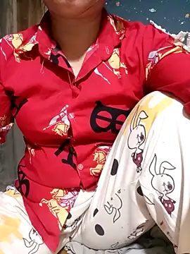 Phoena-a online show from 17, 4, 2026