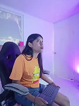 Snapshot of YeseniaRodriguez3 chatting on 28, 4, 2026 YeseniaRodriguez3 online show from 28, 4, 2026