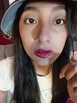 Snapshot of YeseniaRodriguez3 chatting on 23, 5, 2026 YeseniaRodriguez3 online show from 23, 5, 2026