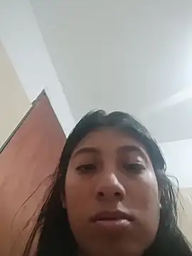 Snapshot of YeseniaRodriguez3 chatting on 2, 6, 2026 YeseniaRodriguez3 online show from 2, 6, 2026