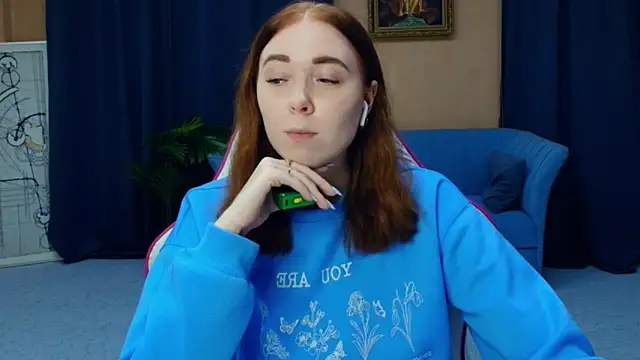 Snapshot of AddieOsler chatting on 5, 4, 2026 AddieOsler online show from 5, 4, 2026