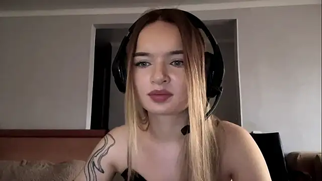 Snapshot of MargBialke chatting on 2, 11, 2025 MargBialke online show from 2, 11, 2025